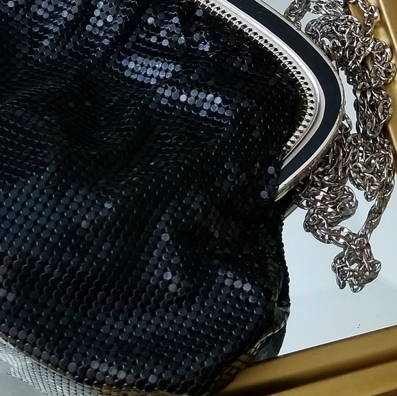 ❗Vintage Whiting & Davis Black and Silver Front Clasp Mesh Evening Bag w/ Chain❗ - Picture 6 of 13